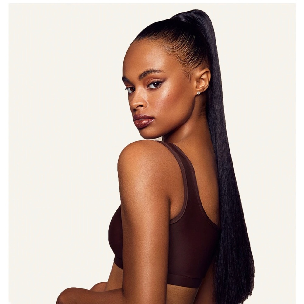 INH Platinum Miya Ponytail